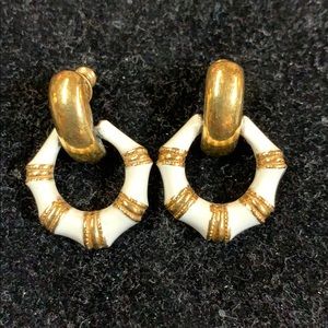 Beautiful dangled earrings